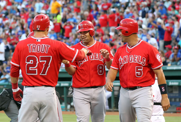 pujols-black-wristband-shot