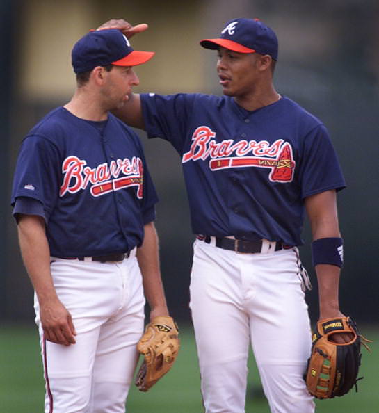 Atlanta Braves infielders Walt Weiss (L) and Andru