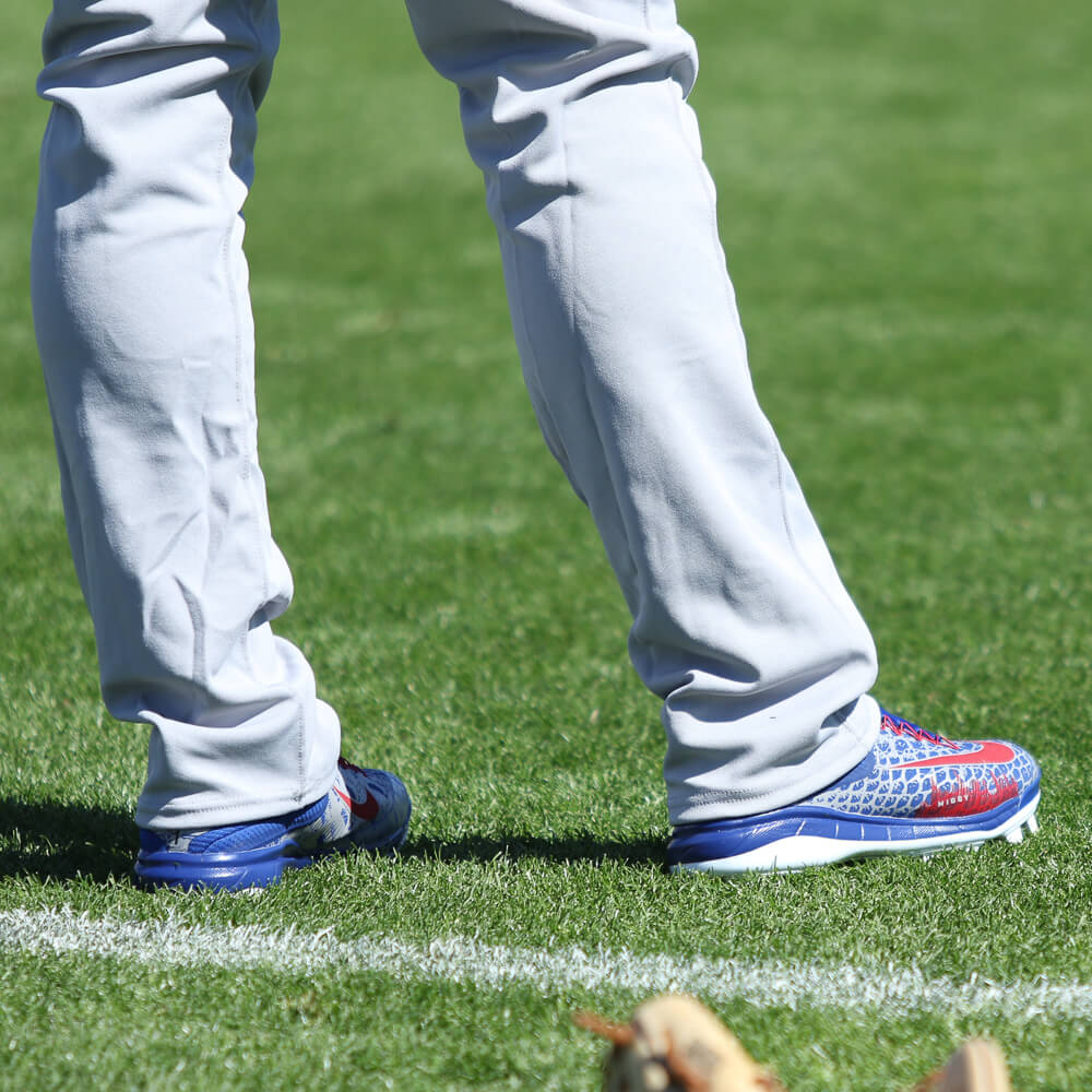 javier baez jordan cleats