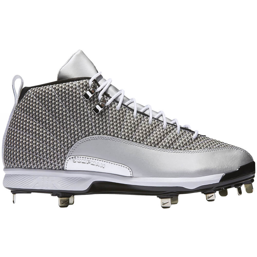 cleat shoe