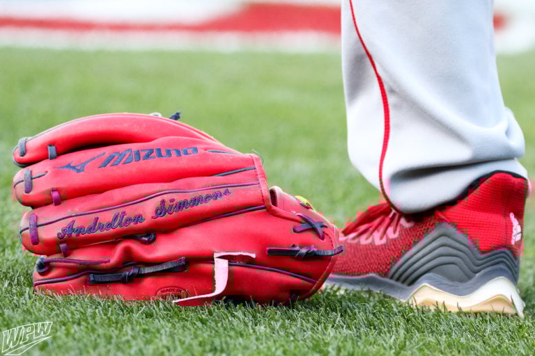 What Pros Wear Best Shortstop Gloves Top 4 Glove Patterns for