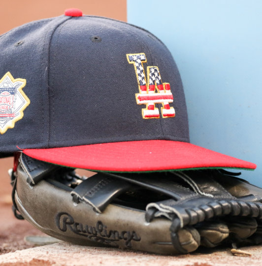 What Pros Wear: Cody Bellinger's Majestic Flexbase Authentic