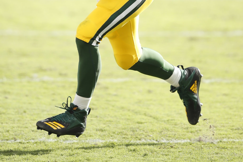 What Pros Wear Aaron Rodgers' Adidas Freak Carbon Cleats What Pros Wear