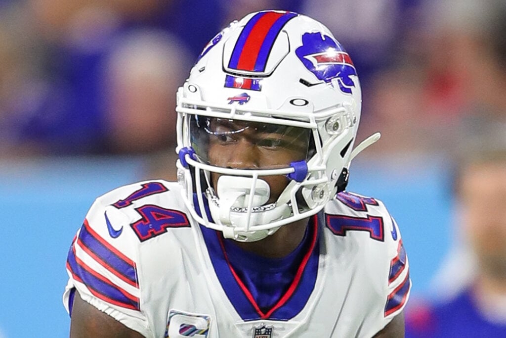 What Pros Wear Stefon Diggs' Riddell Speedflex Helmet What Pros Wear