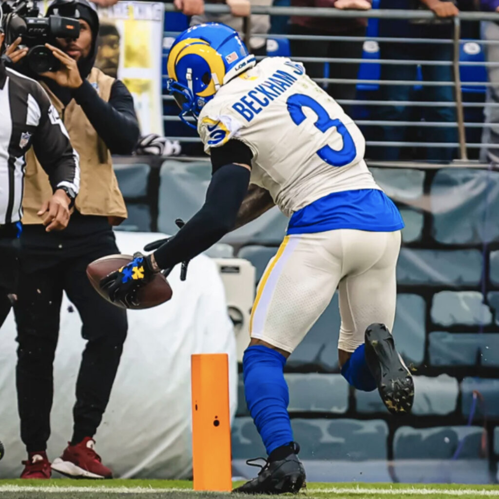 What Pros Wear Odell Beckham Jr.'s Nike Vapor Jet 6.0 "Chrome Hearts