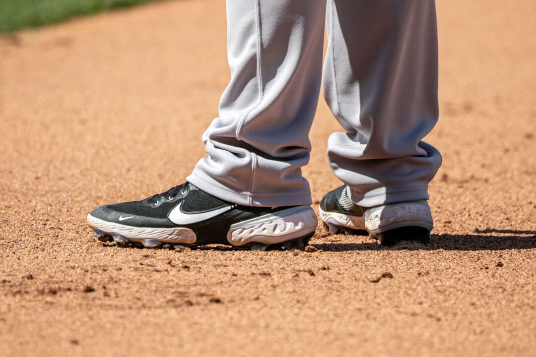 What Pros Wear: The Source for Pro Baseball Gloves, Cleats, Bats What Pros Wear: The Source for Pro Baseball Gloves, Cleats, Bats