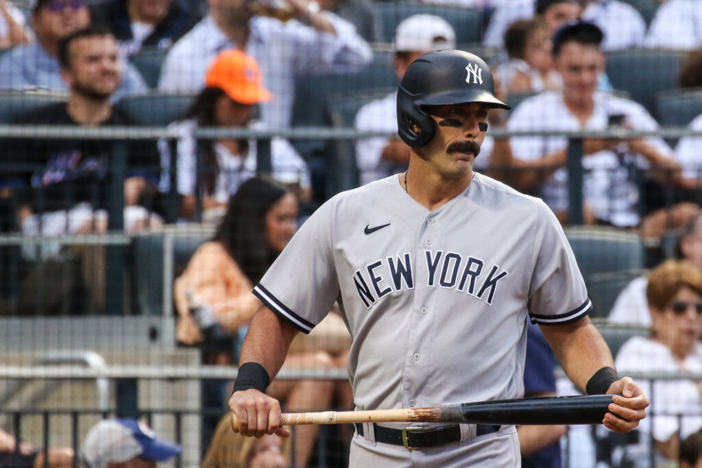 What Pros Wear: Matt Carpenter's Lizard Skins Bat Grip - What Pros Wear