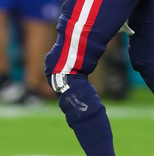 What Pros Wear: Mac Jones' Nike Vapor Jet 6.0 Gloves - What