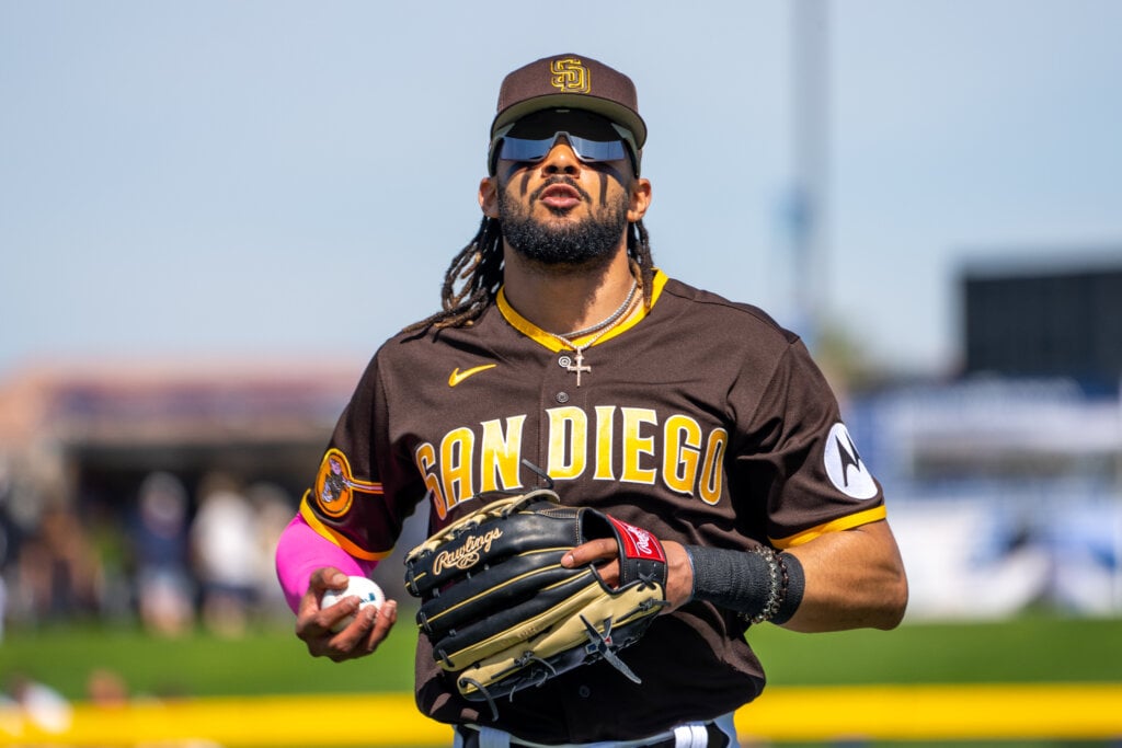 What Pros Wear: Fernando Tatís Jr.'s Rawlings Heart of the Hide PRO3039-6HB  - What Pros Wear