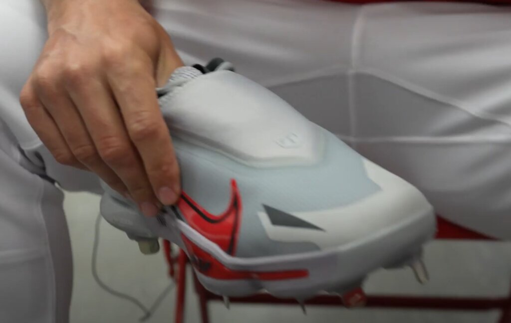 trouts cleats