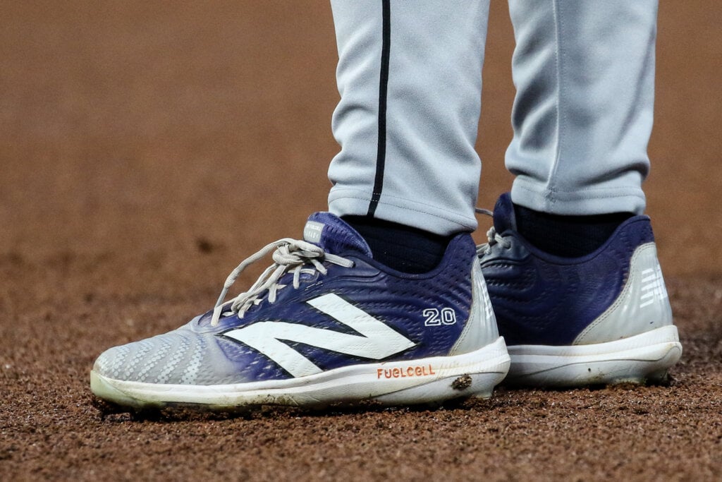 new balance metal cleats customize