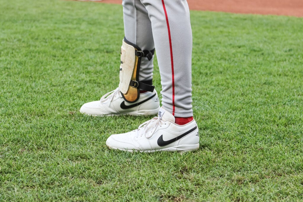 jordan 1 low cleats on feet