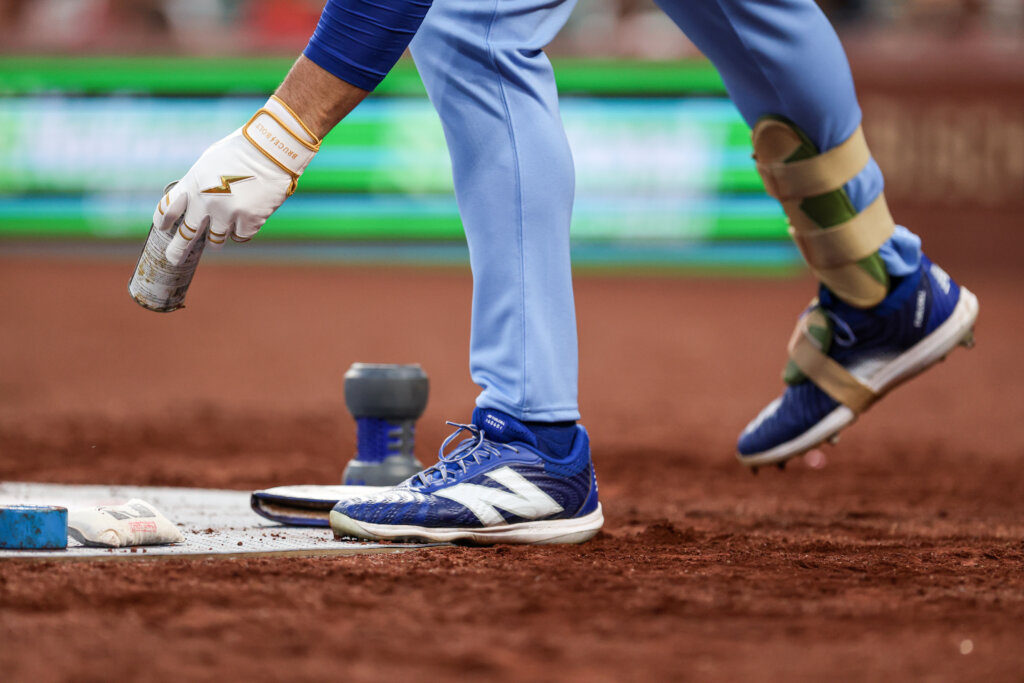 What Pros Wear: Jac Caglianone's FuelCell 4040 v7 Cleats - What